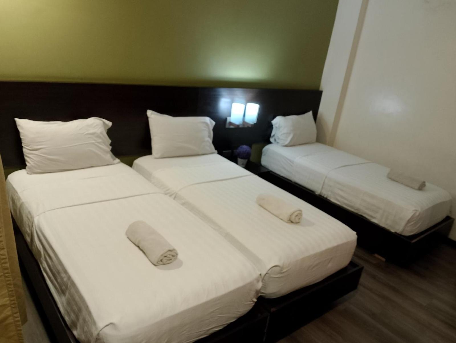Makati Boutique Hotel Near Naia Airport Terminal 3 Edsa Pasay Cbd Макати Экстерьер фото